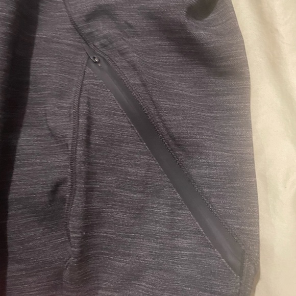 Lululemon leggings size 10 grey - Picture 4 of 4